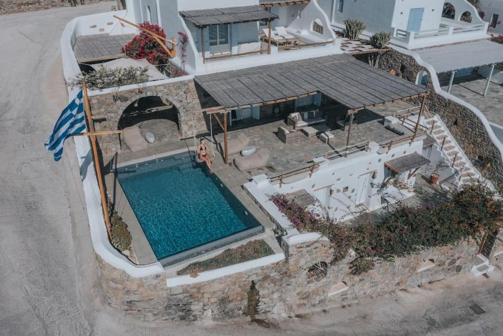 Private Cliffside 